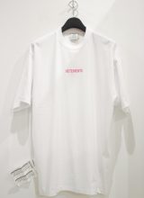 【VETEMENTS】Logo Label T-Shirt WHITE/PINK