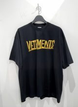 【VETEMENTS】World Tour T-Shirt BLACK&GOLD