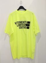 VETEMENTS　BIG LOGO Tシャツ